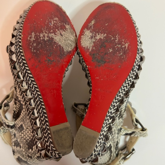 CHRISTIAN LOUBOUTIN CATACLOU STUDDED SNAKE PRINT ESPADRILLE WEDGES SIZE 37 - Picture 7 of 9